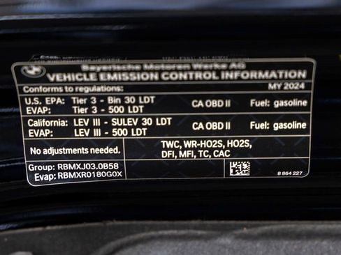 Certified 2024 BMW X7 xDrive40i w/ Executive Package AWD/4WD image 38