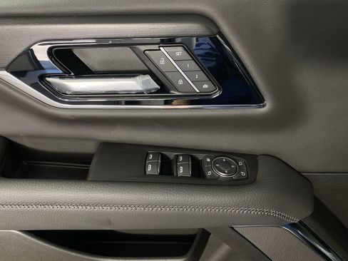 New 2026 GMC Yukon Denali w/ Sun & Power Step Package AWD/4WD image 13