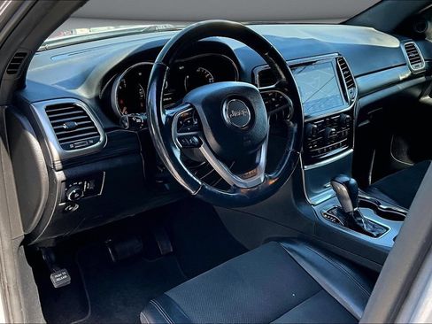 Used 2021 Jeep Grand Cherokee Laredo X AWD/4WD image 17