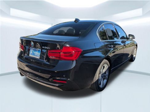 Used 2017 BMW 330i Sedan RWD image 2