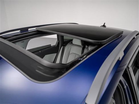 Used 2023 Audi A4 2.0T allroad Premium Plus image 13