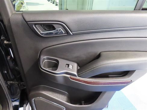 Used 2018 GMC Yukon SLE w/ Convenience Package AWD/4WD image 24