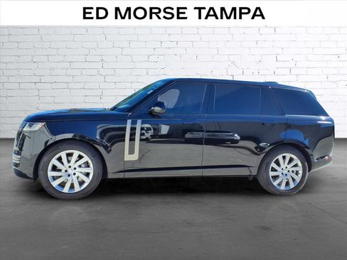 Used 2025 Land Rover Range Rover Long Wheelbase SE AWD/4WD image 2
