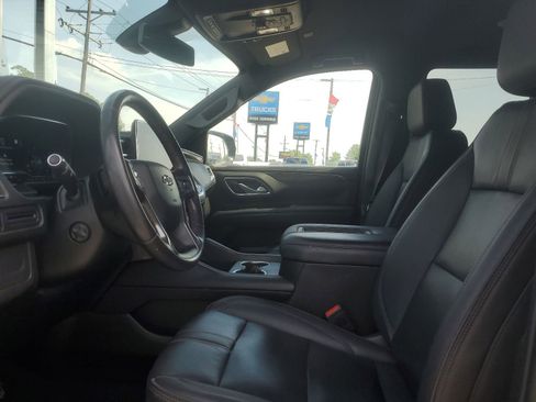 Used 2022 Chevrolet Tahoe RST w/ Luxury Package RWD image 5