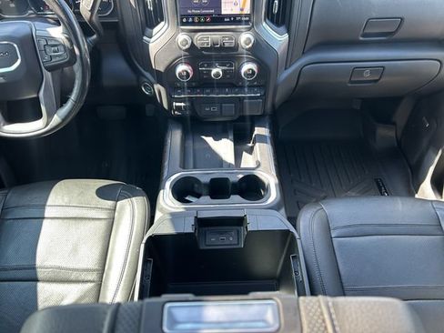 Used 2019 GMC Sierra 1500 Denali w/ Denali Ultimate Package AWD/4WD image 20
