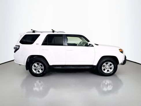 Used 2018 Toyota 4Runner SR5 image 11