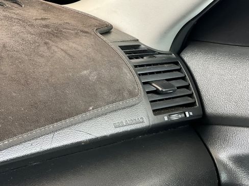 Used 2009 Toyota Camry SE FWD image 14