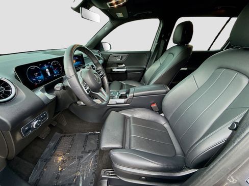 Used 2021 Mercedes-Benz GLB 250 GLB 250 w/ Premium Package image 16