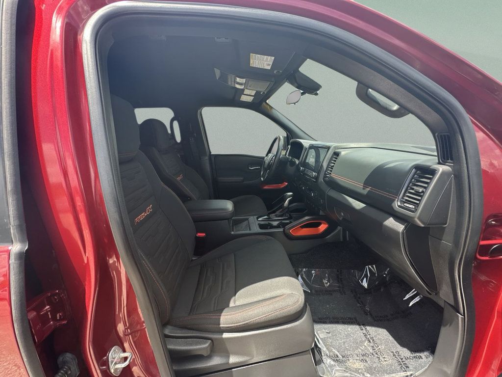 Used 2023 Nissan Frontier PRO-4X w/ Pro Convenience Package AWD/4WD image 35