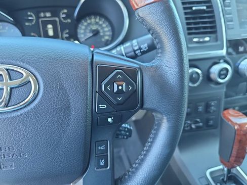 Used 2021 Toyota Sequoia Platinum AWD/4WD image 21