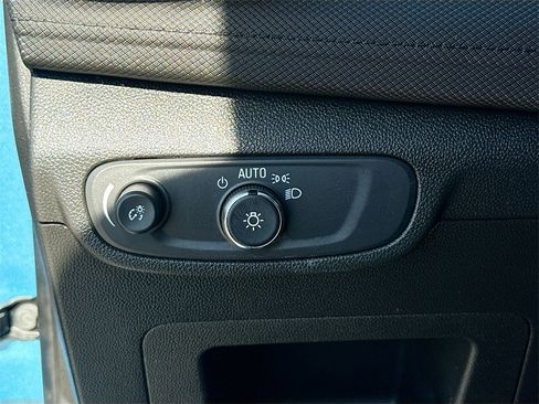 Used 2025 Chevrolet TrailBlazer LS w/ LS Convenience Package image 10