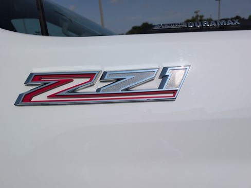 Used 2025 Chevrolet Silverado 2500 LT AWD/4WD image 10