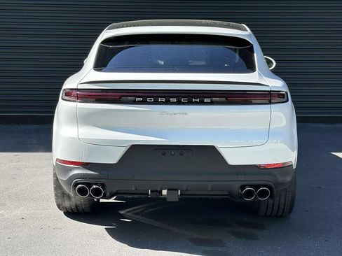 New 2026 Porsche Cayenne Coupe AWD/4WD image 4
