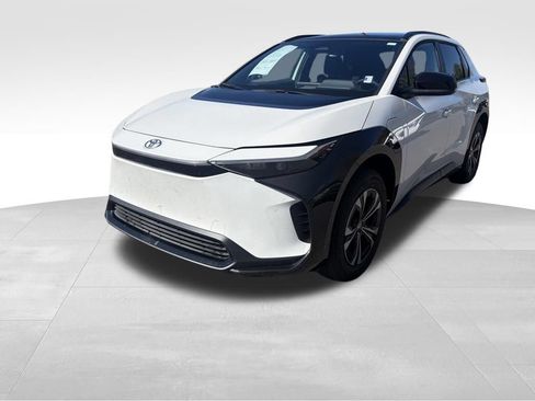 Used 2024 Toyota bZ4X AWD w/ Weather Package image 3