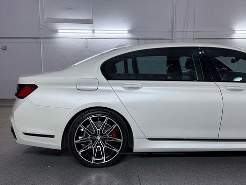 Used 2020 BMW 745e xDrive image 7