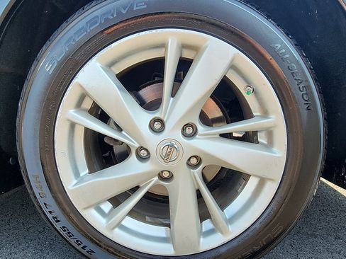 Used 2014 Nissan Altima 2.5 SV FWD image 9