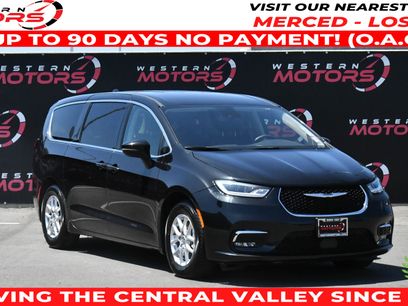 Used 2023 Chrysler Pacifica Touring-L