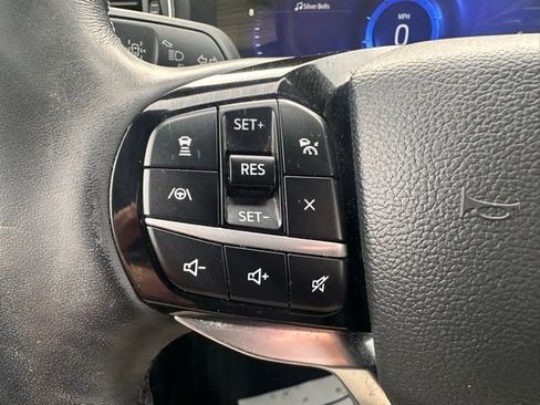 Used 2022 Ford Explorer Platinum w/ Equipment Group 601A image 18