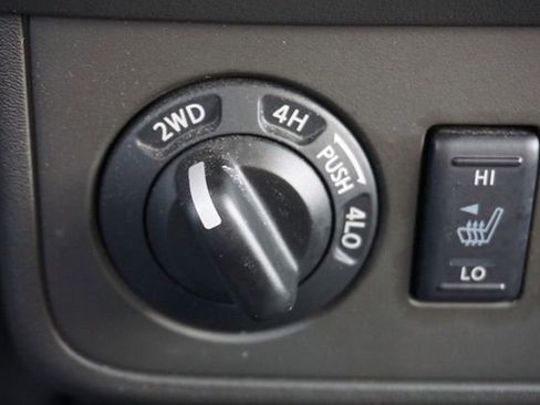 Used 2017 Nissan Frontier PRO-4X w/ Pro-4x Luxury Package image 8