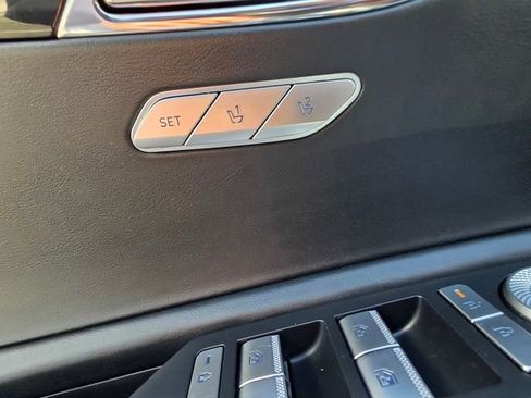 Used 2025 Genesis GV80 2.5T Standard AWD/4WD image 12