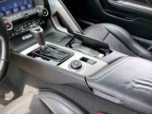 Used 2019 Chevrolet Corvette Grand Sport w/ Z07 Performance Package RWD image 17