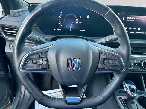 Used 2024 Buick Envista Preferred w/ Convenience I Package FWD image 30