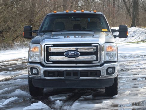 Used 2016 Ford F250 XLT w/ Camper Package image 18
