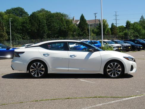 Used 2023 Nissan Maxima Platinum w/ Sport Mat Group FWD image 8