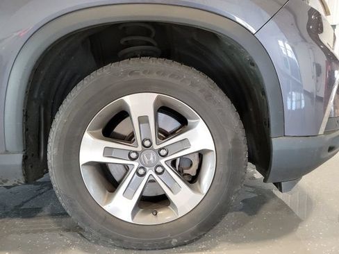 Used 2025 Honda Pilot EX-L image 16