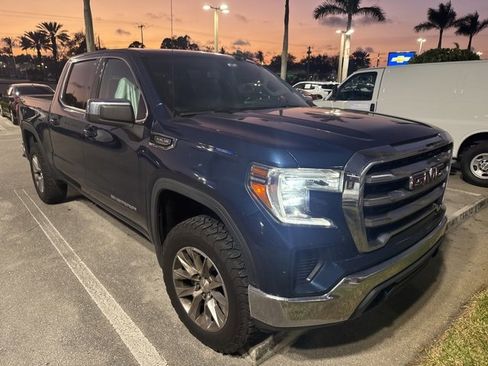 Used 2019 GMC Sierra 1500 SLE image 2