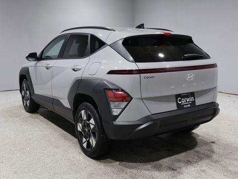Used 2024 Hyundai Kona SEL image 4