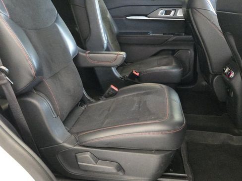 Used 2025 Ford Explorer ST AWD/4WD image 6