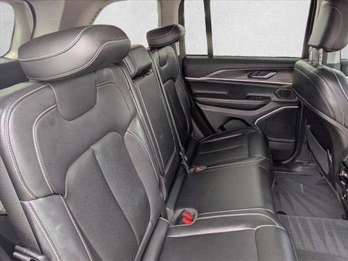Used 2023 Jeep Grand Cherokee 4WD 4xe image 13