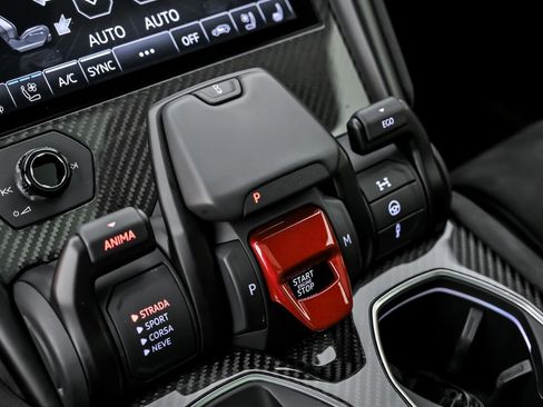 Used 2023 Lamborghini Urus S image 41