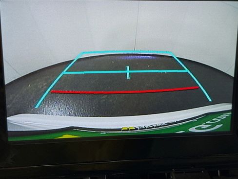 Used 2020 Toyota Corolla SE image 19