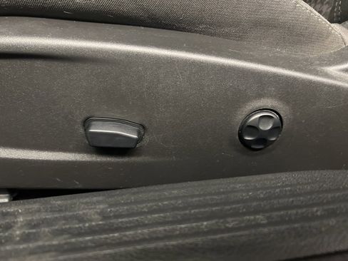 Used 2016 Dodge Challenger SXT w/ Blacktop Package image 25