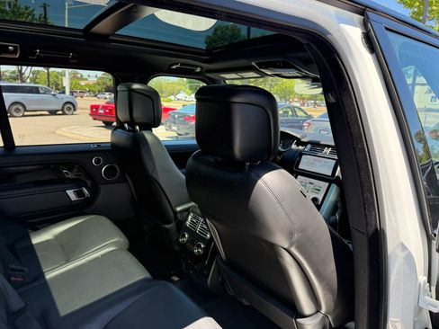 Used 2019 Land Rover Range Rover HSE AWD/4WD image 18