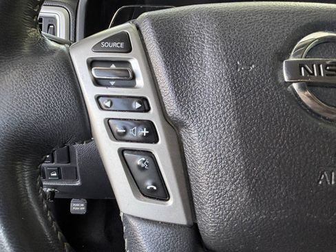 Used 2016 Nissan Titan PRO-4X AWD/4WD image 19