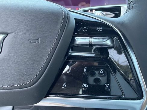 Used 2026 Cadillac Escalade Platinum Sport AWD/4WD image 29