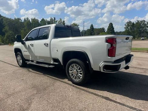 Certified 2022 Chevrolet Silverado 2500 High Country w/ Technology Package AWD/4WD image 6