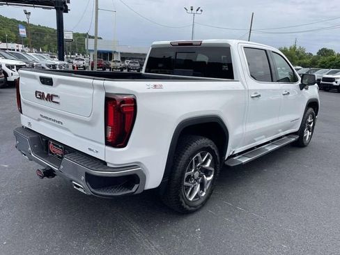 New 2026 GMC Sierra 1500 SLT w/ SLT Premium Plus Package AWD/4WD image 3