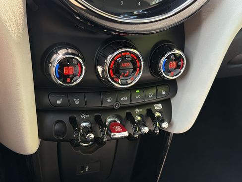 Used 2022 MINI Cooper S w/ Signature Upholstery Package FWD image 18