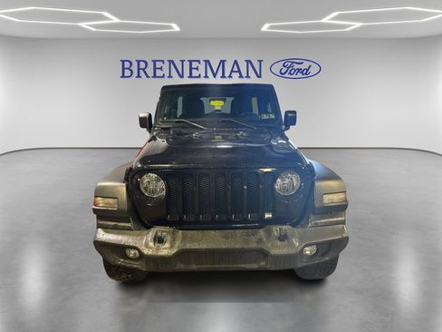 Used 2018 Jeep Wrangler Unlimited Sport AWD/4WD image 2