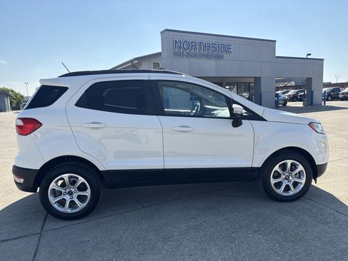 Used 2019 Ford EcoSport SE image 2