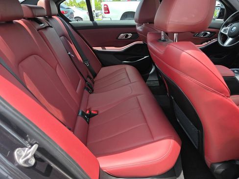 Used 2022 BMW 330i Sedan w/ M Sport Package RWD image 18