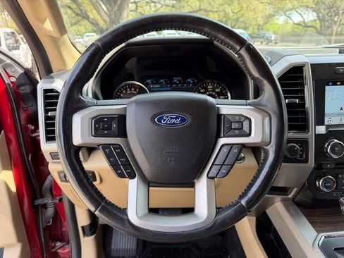 Used 2017 Ford F150 Lariat image 10