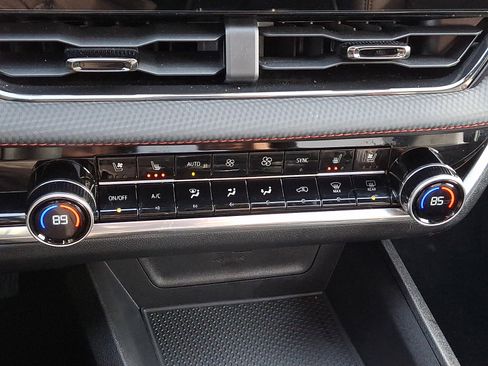 Used 2026 Chevrolet Equinox RS w/ Convenience Package III image 16