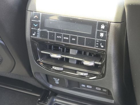 New 2026 Jeep Grand Cherokee L Limited AWD/4WD image 28