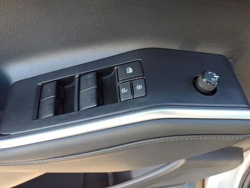 Used 2023 Toyota Highlander XSE AWD/4WD image 25