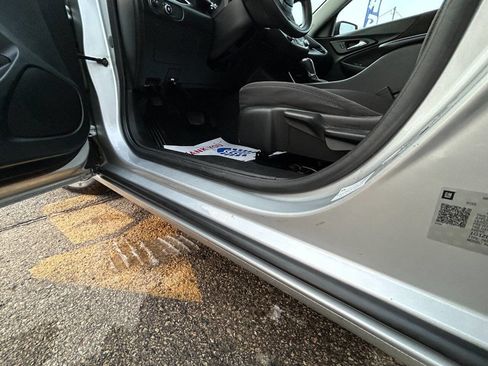 Used 2020 Chevrolet Malibu LS image 33